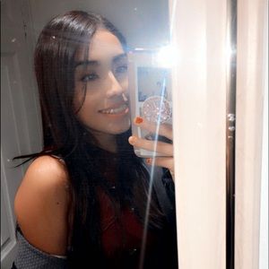 Meet your Posher, Iris